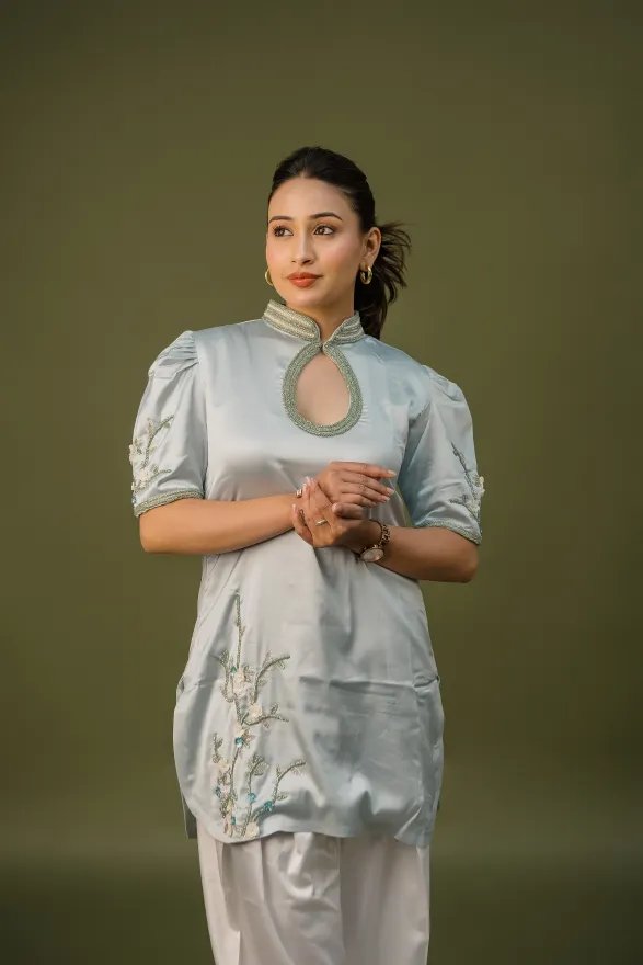 MAMA SAIID CHIIC Satin suit with farshi salwar