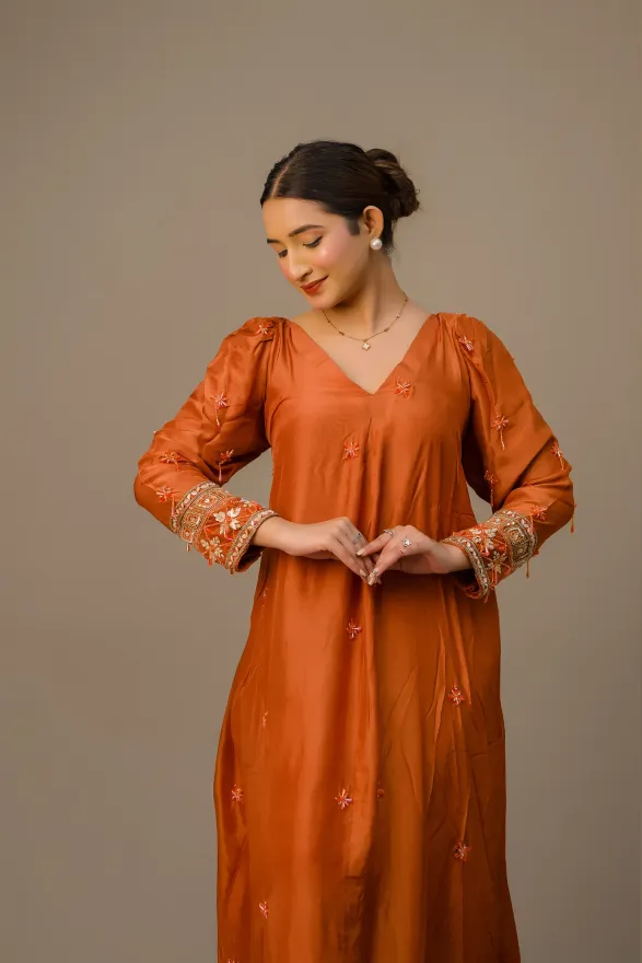 MAMA SAIID CHIIC Silk long dress with embroidery - Image 2