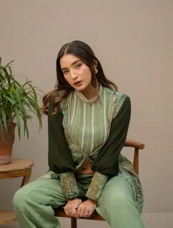 MAMA SAIID CHIIC Linen suit set with multicolour embroidery