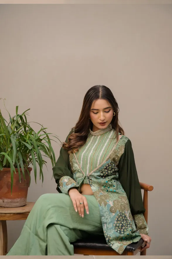 MAMA SAIID CHIIC Linen suit set with multicolour embroidery - Image 4
