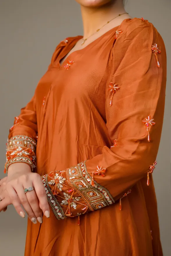 MAMA SAIID CHIIC Silk long dress with embroidery - Image 4