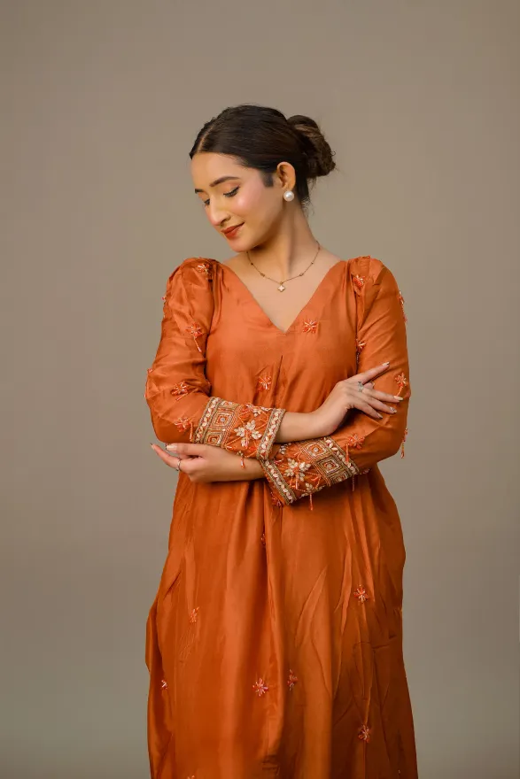 MAMA SAIID CHIIC Silk long dress with embroidery - Image 3